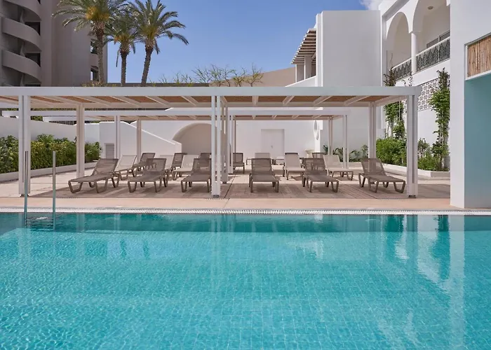 Epsilon Hotel Apartments